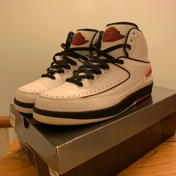 Jordan 2 Fire Red - Picture 3 of 7